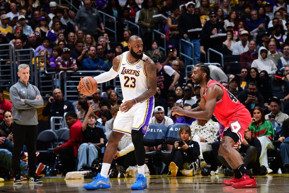 太阳队三分雨浇灭对手