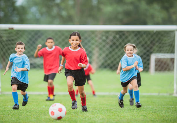 逆足双飞翼齐闪光！国米2500万先生3战逆袭，从水货逆袭球迷宠儿